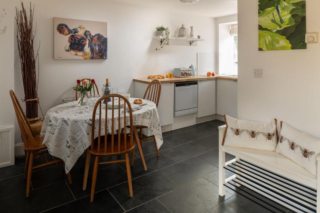The Milking Parlour Villa Malmesbury Exterior photo